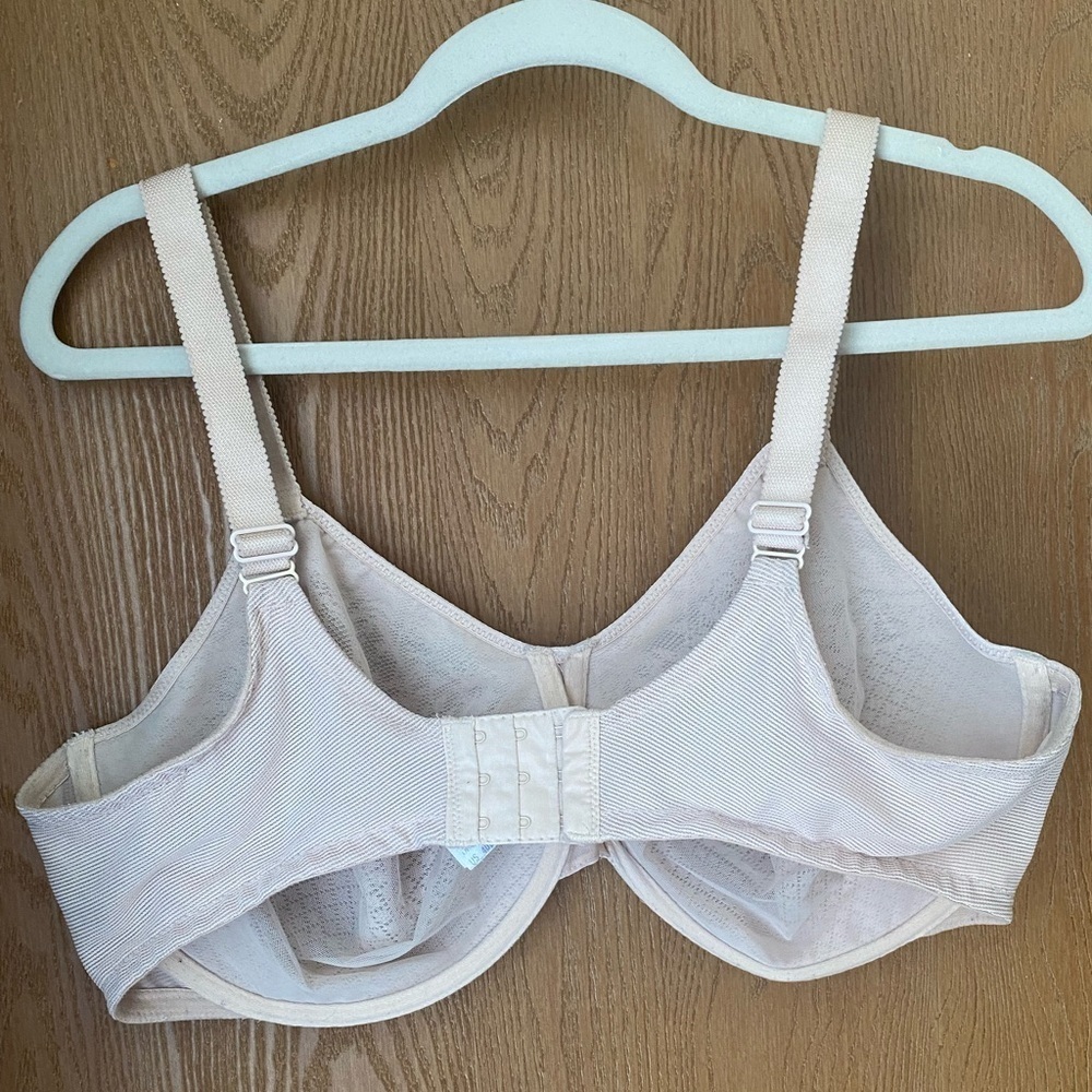 2 Wacoal Bras 40G Cream and Taupe Lace Unlined Bras - Picture 7 of 16